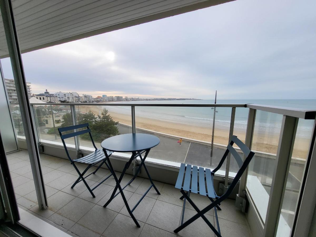 Appartement T2 Face Plage Avec Balcon, Cuisine Equipee Et Tv - Fr-1-92-908 Les Sables-dʼOlonne Buitenkant foto